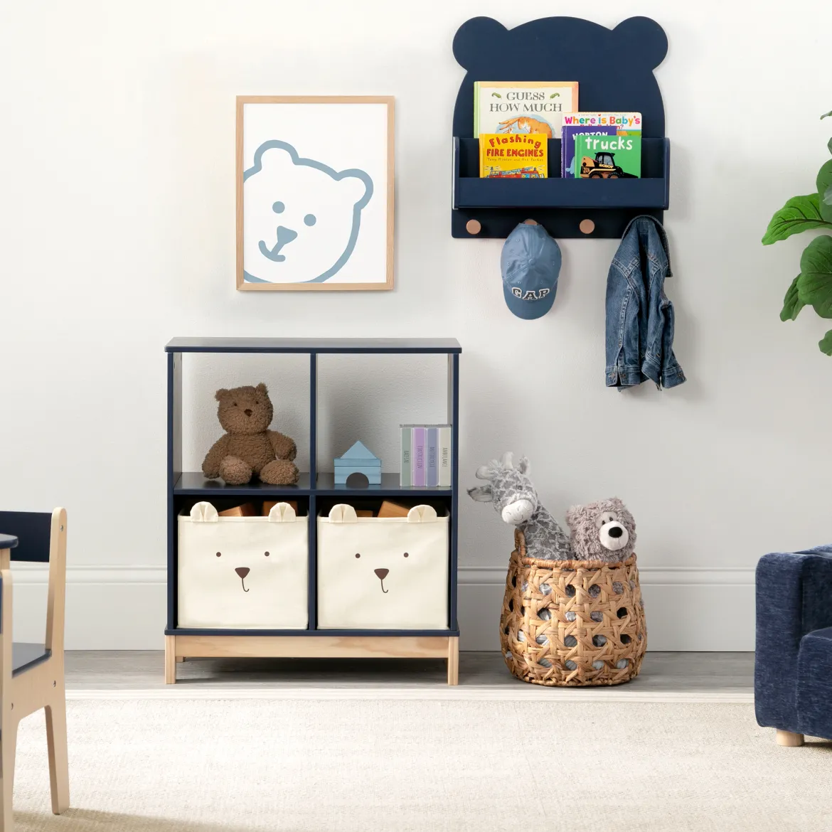 babyGap Brannan Bear Wall Shelf with 4 Hooks