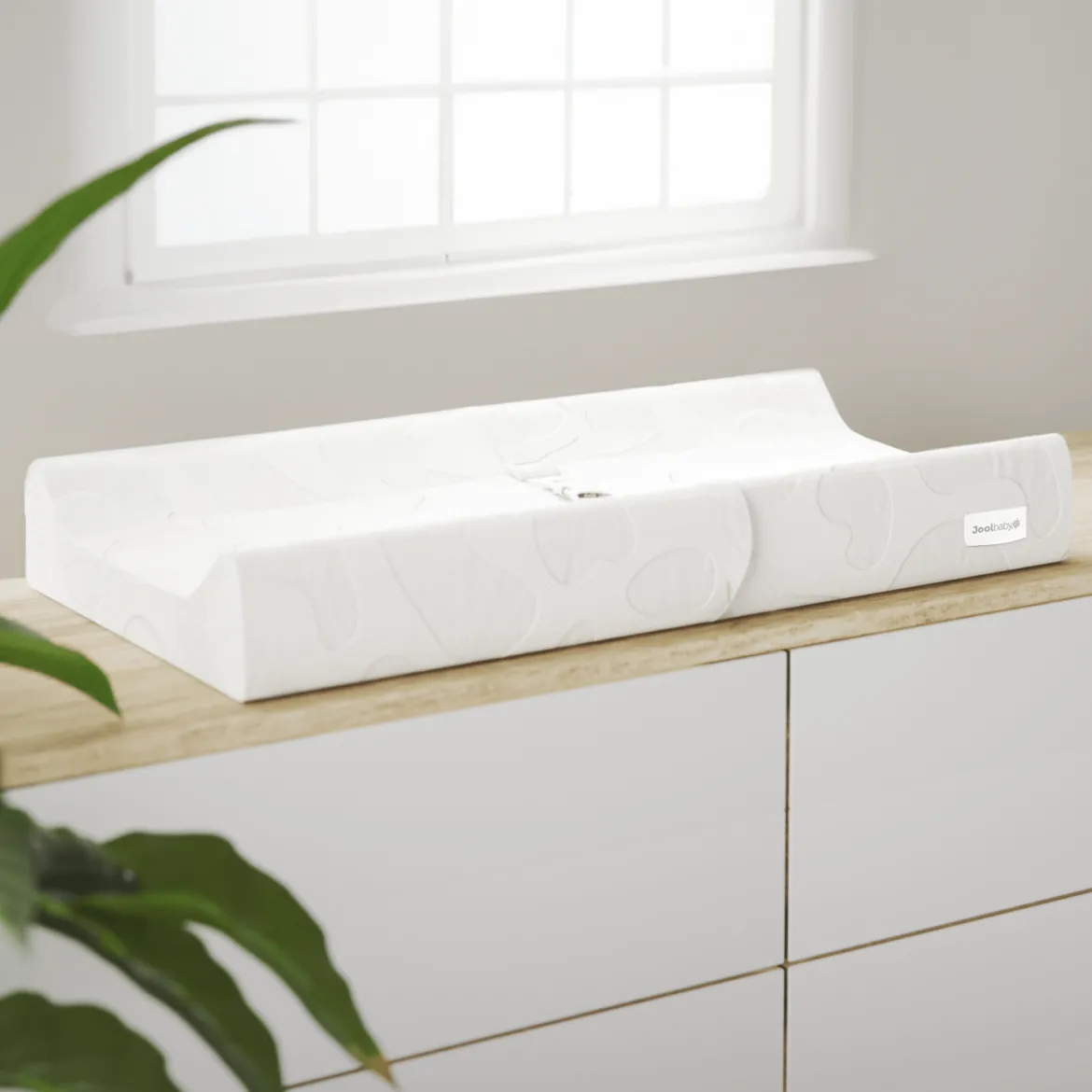 Contoured Changing Pad with Cover