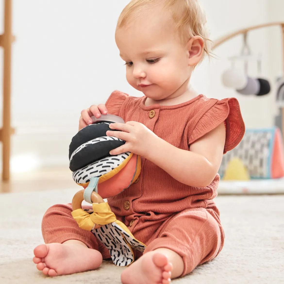 Discoverosity Montessori 3-in-1 Classic Stroller Toy