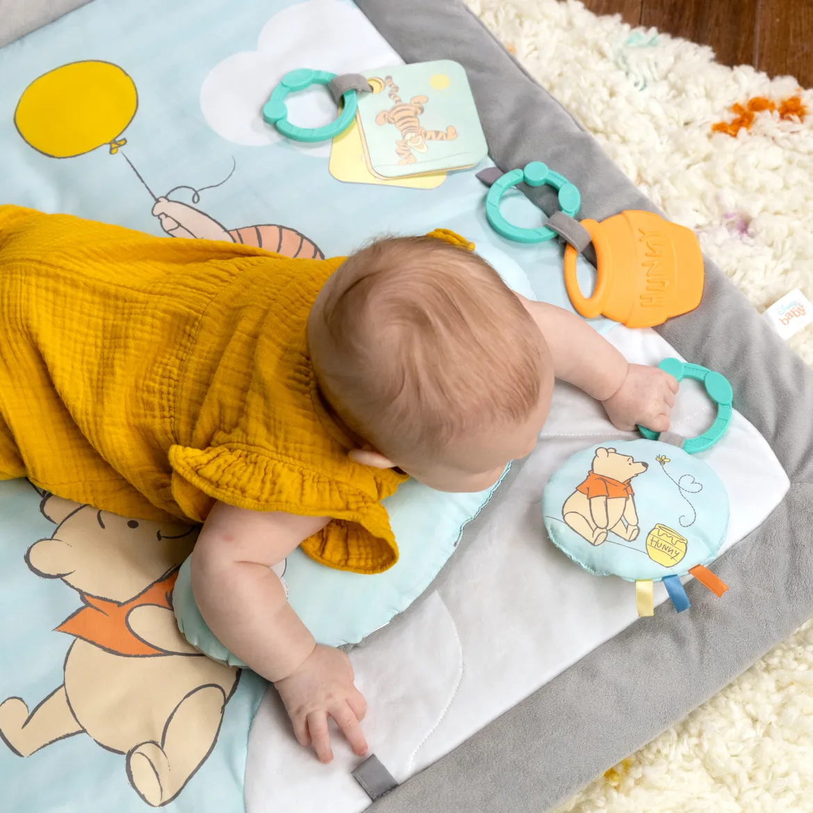Disney Baby Winnie The Pooh Once Upon a Tummy Time Activity Gym