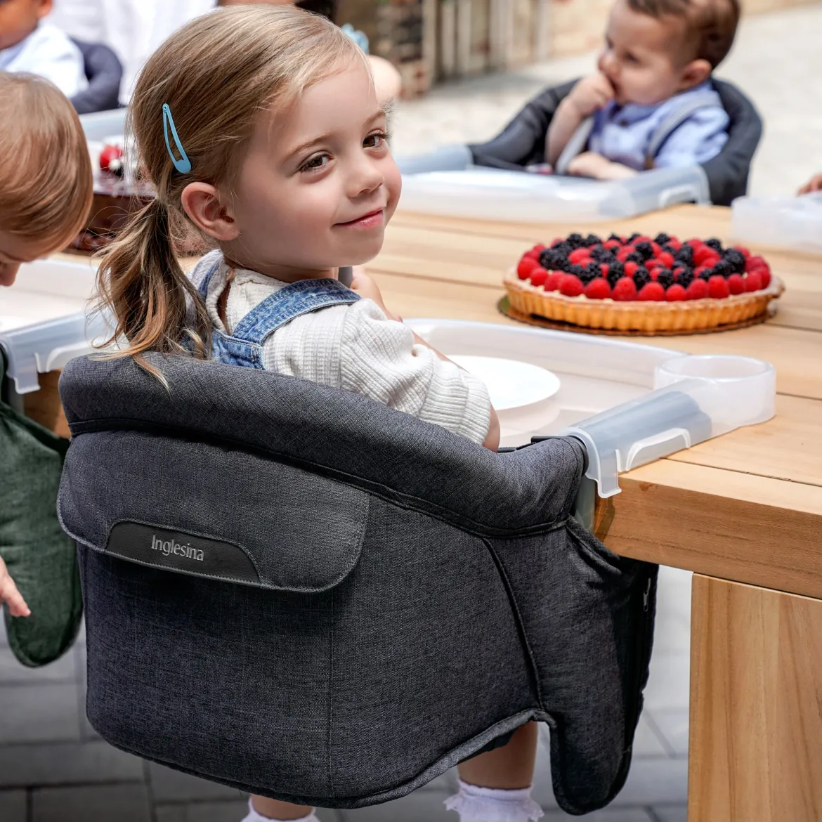 Fast Table Chair