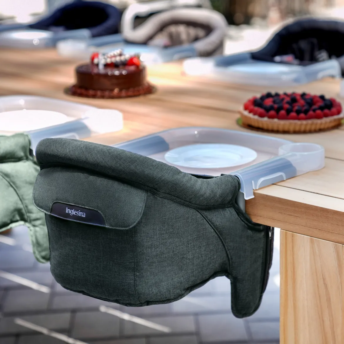 Fast Table Chair