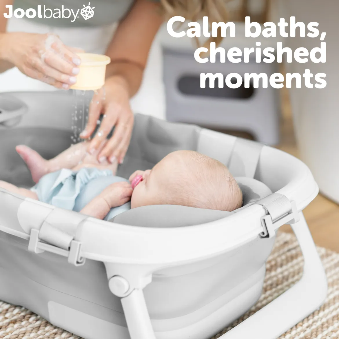 Fold ‘n Store Baby Bathtub With Built-in Thermometer
