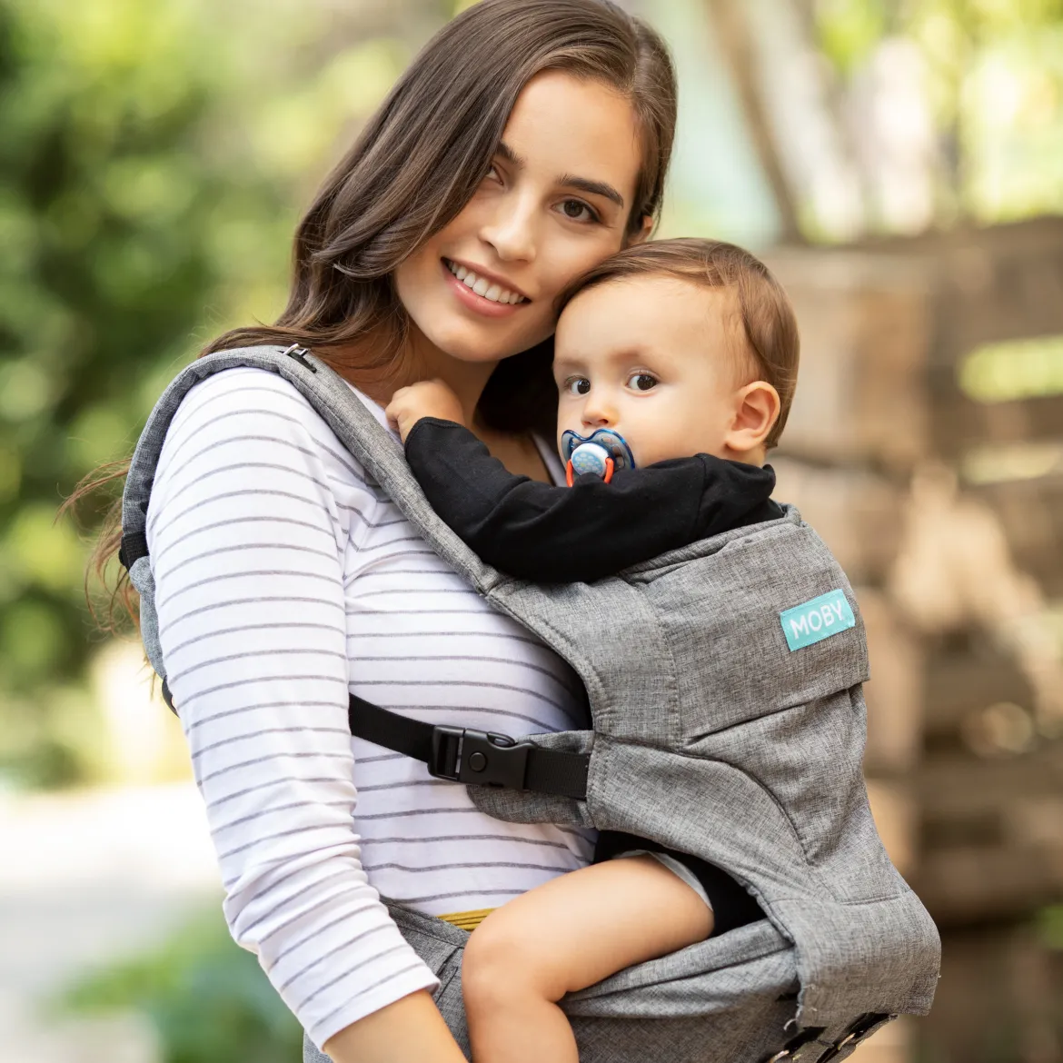 2-in-1 Carrier & Hip Seat