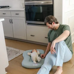 Infant Lounger Curve