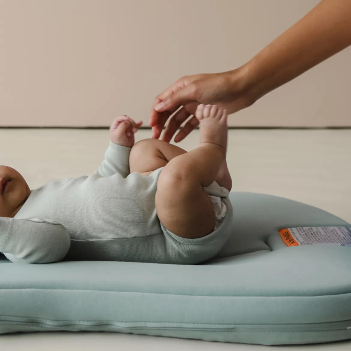 Infant Lounger Curve