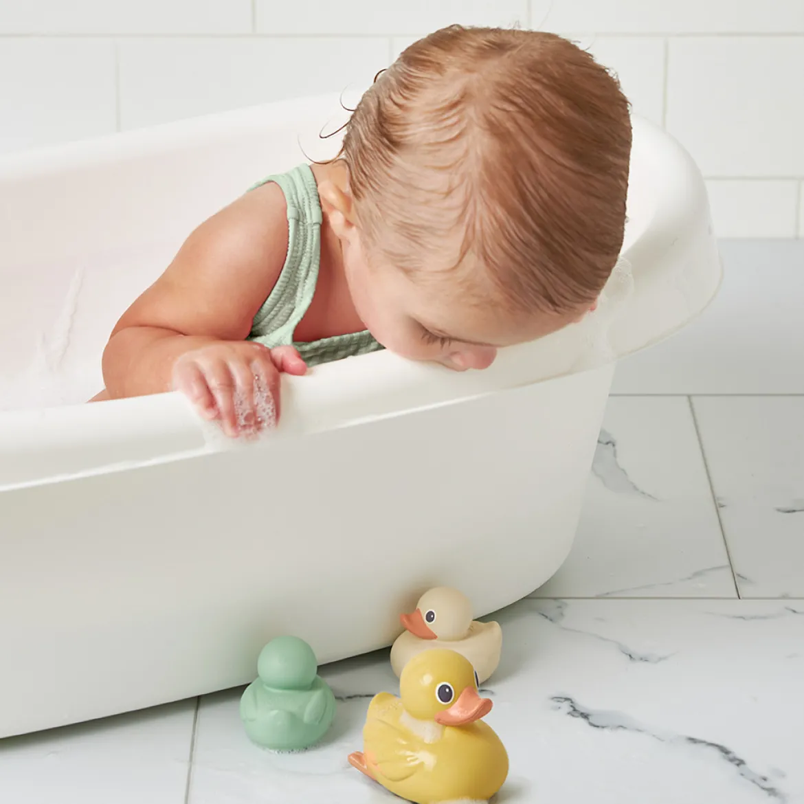 Itzy Ducky Family Bath Toys