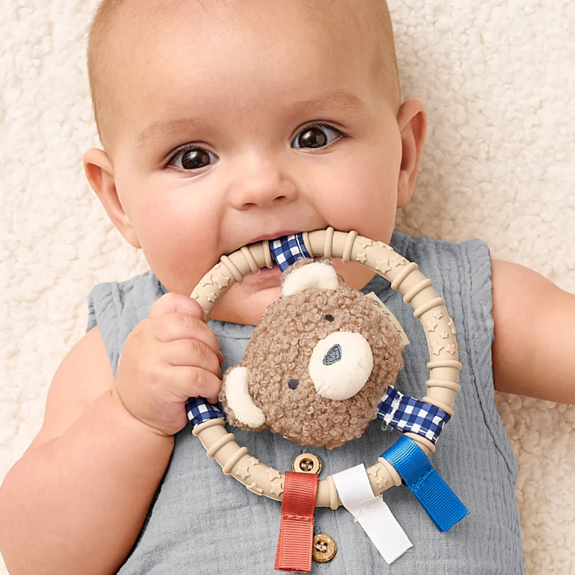 Itzy Ring Teether Pal Bear