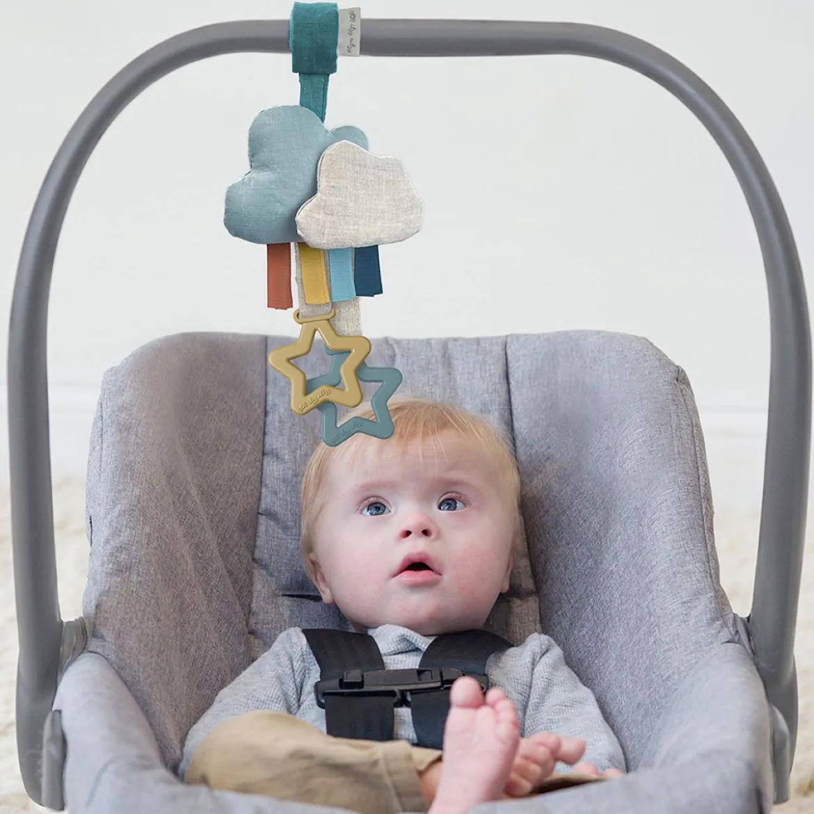Jingle Attachable Travel Toy