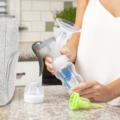 Manual Breast Pump With Silicone Shield