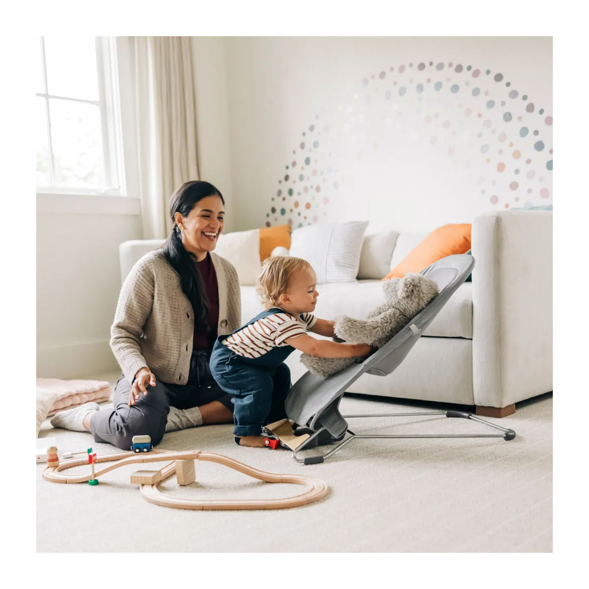 Mira 2-in-1 Bouncer and Seat & Toy Bar Bundle