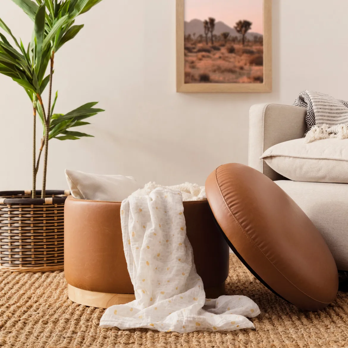 Naka Storage Ottoman