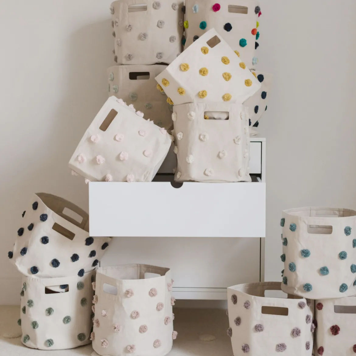 Pom Pom Storage Bin