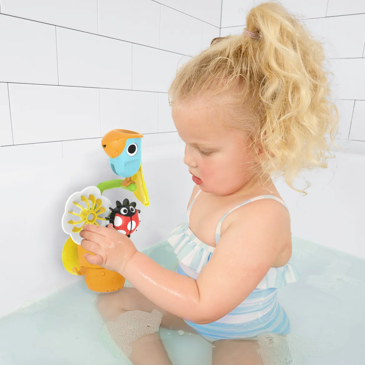 Pour 'N' Spin Tipping Bird Bath Toy