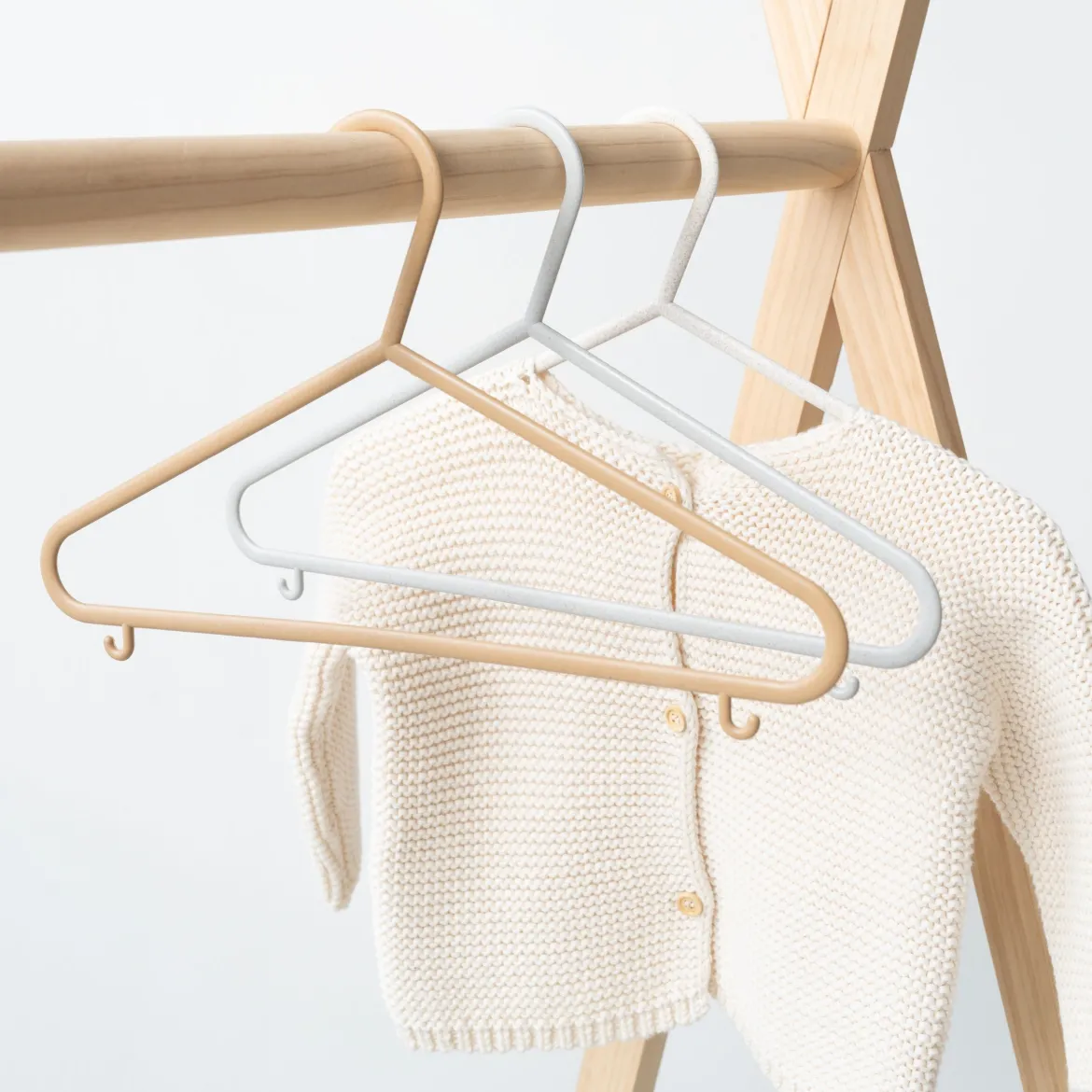 Wheat Straw Hangers